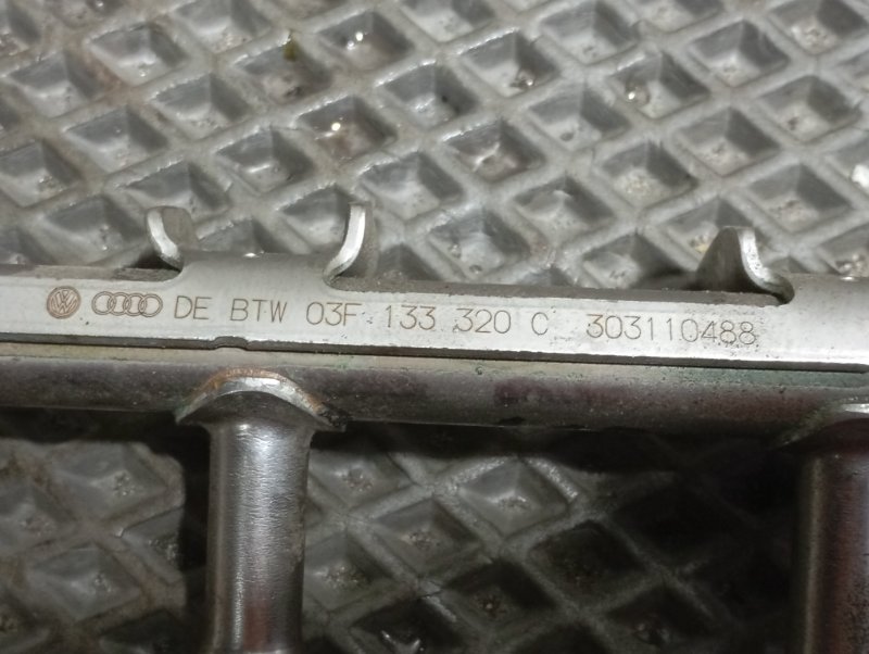 Рампа топливная Skoda YETI 2013