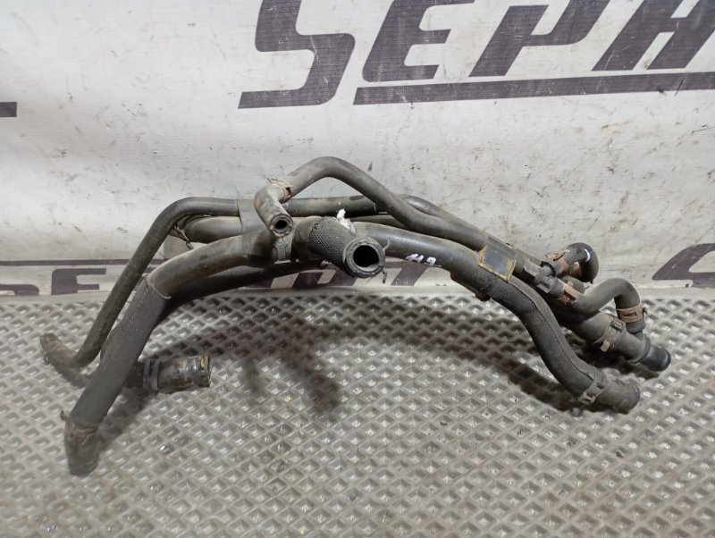 Патрубок системы охлаждения Skoda YETI 2013