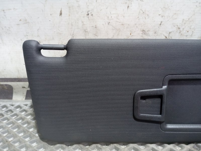 Козырек солнцезащитный Skoda Karoq 2024