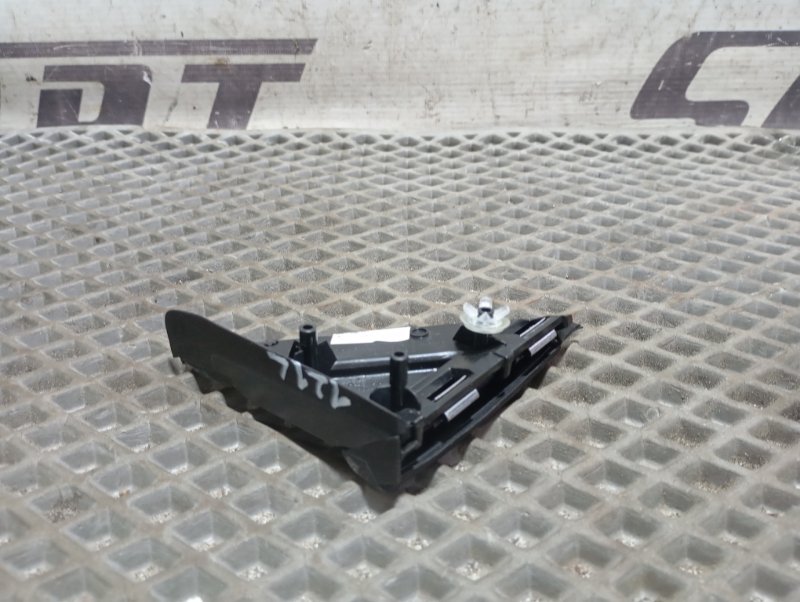 Накладка декоративная Skoda Karoq 2024