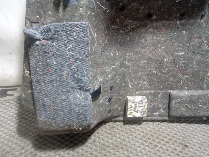 Обшивка багажника Skoda Karoq 2024