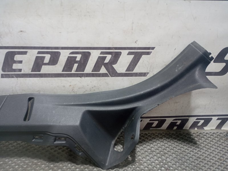 Обшивка стойки Skoda YETI 2015