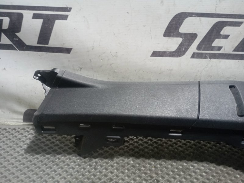 Обшивка стойки Skoda YETI 2015