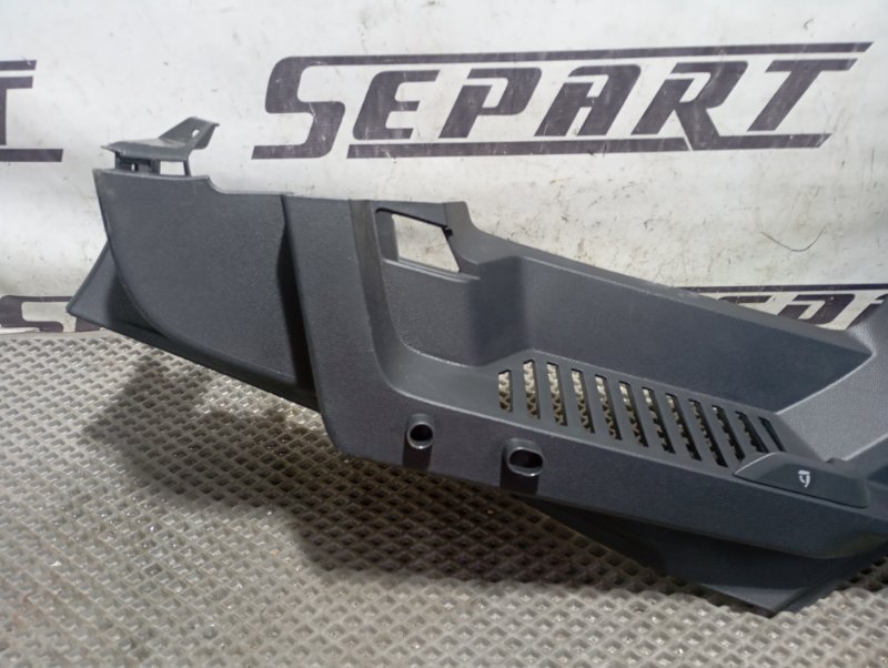 Обшивка багажника Skoda Karoq 2024