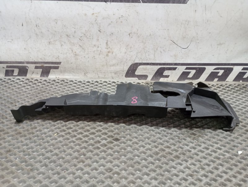 Дефлектор радиатора Audi A6 2010 C6