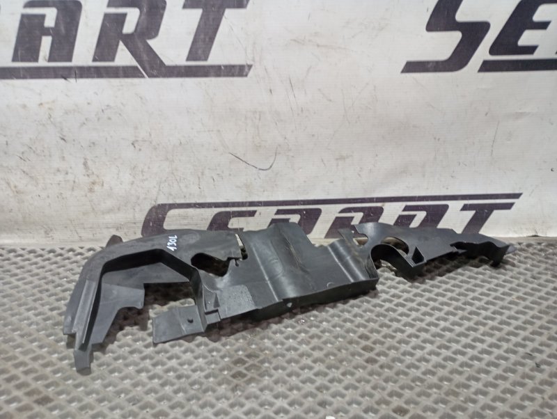 Дефлектор радиатора Audi A6 2010 C6