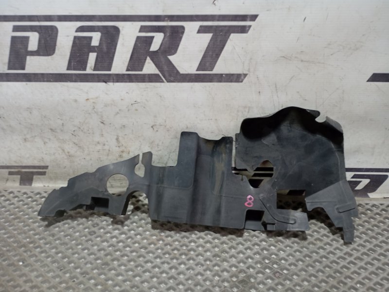 Дефлектор радиатора Audi A6 2010 C6