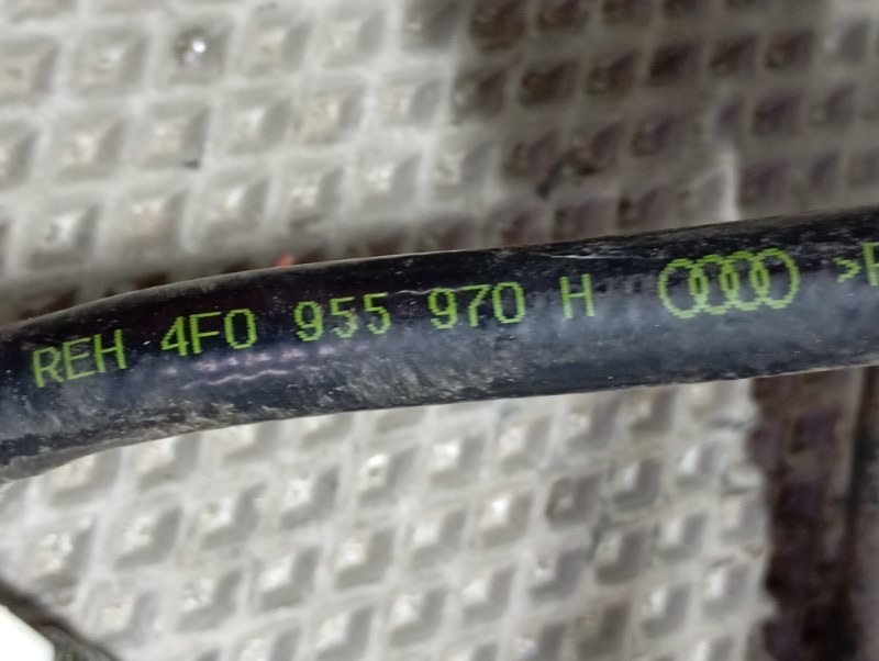 Шланг омывателя фар Audi A6 2010 C6