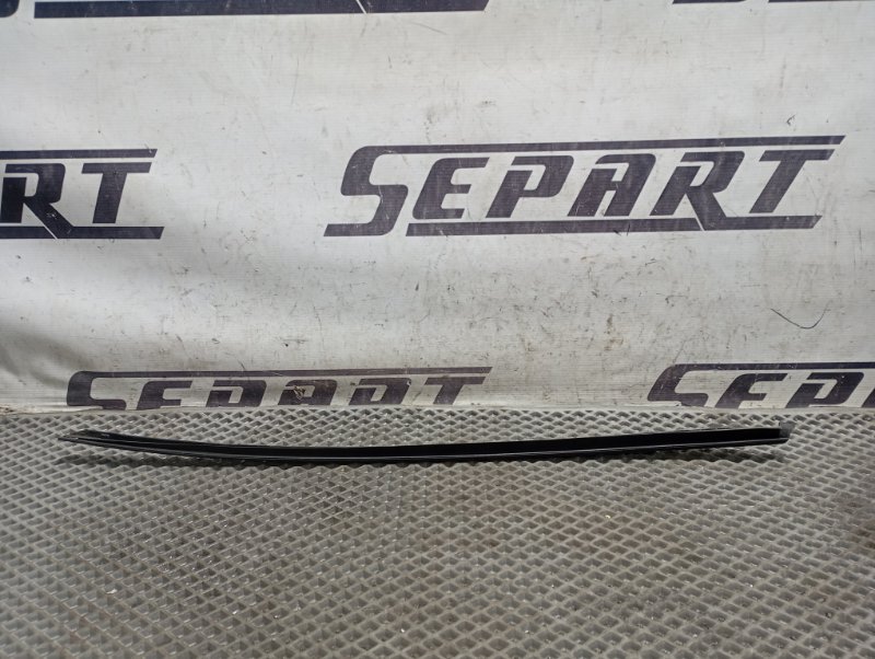 Молдинг лобового стекла Audi A4 2011 B8