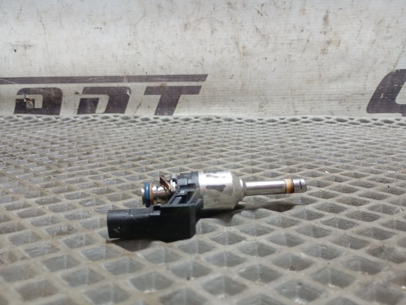 Форсунка топливная Skoda YETI 2013