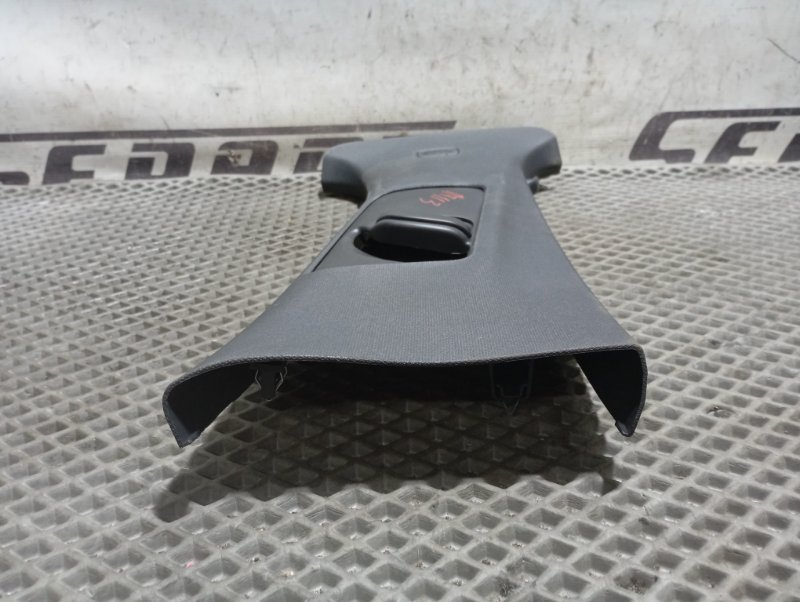 Обшивка стойки центральной Skoda Karoq 2024