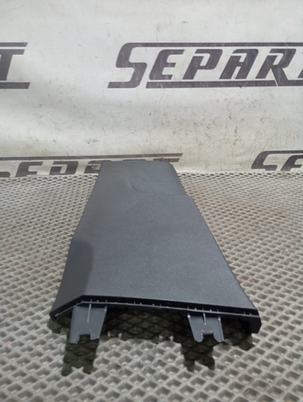 Обшивка стойки центральной Skoda Karoq 2024