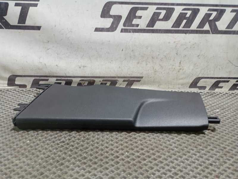 Обшивка стойки центральной Skoda Karoq 2024