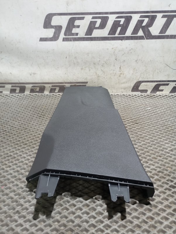 Обшивка стойки центральной Skoda Karoq 2024