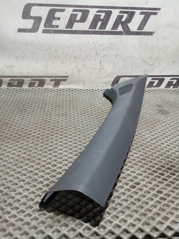 Обшивка стойки Skoda Karoq 2024