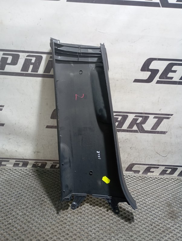 Обшивка стойки центральной Volkswagen Golf 2011 Mk6