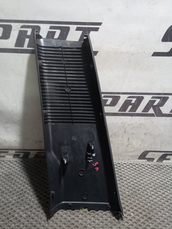 Обшивка стойки центральной Audi A3 2011 8P