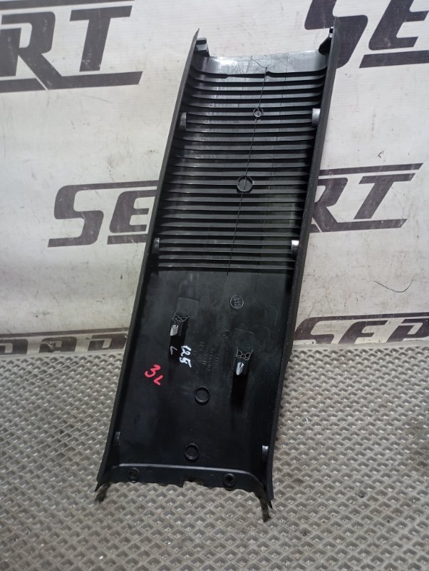 Обшивка стойки центральной Audi A3 2011 8P