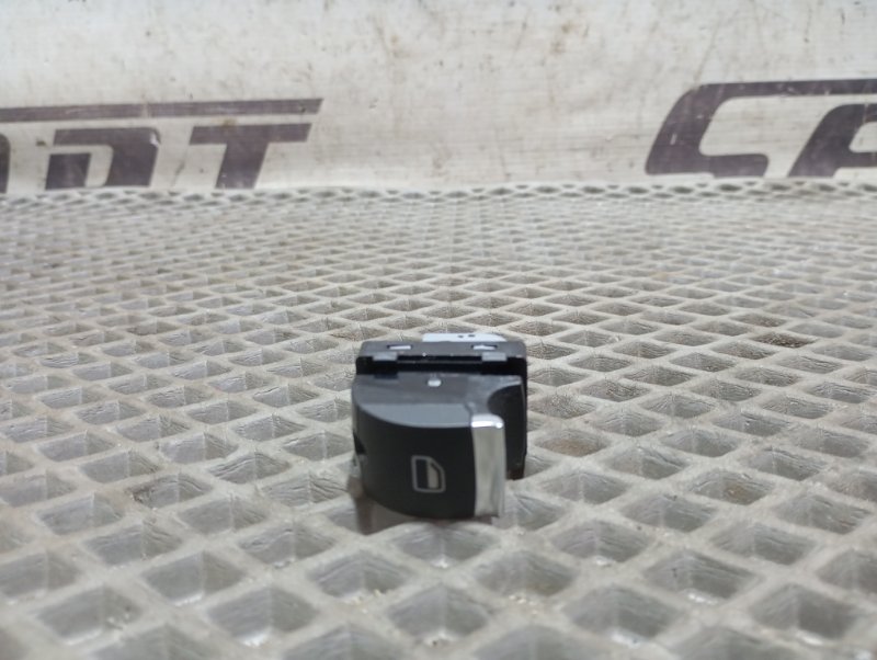 Кнопка стеклоподъемника Audi A3 2011 8P