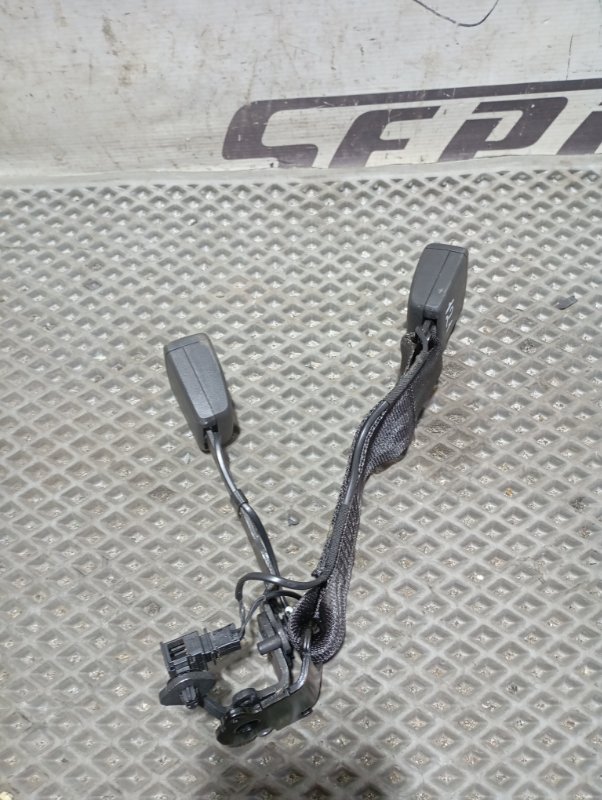 Замок ремня безопасности Skoda Karoq 2024