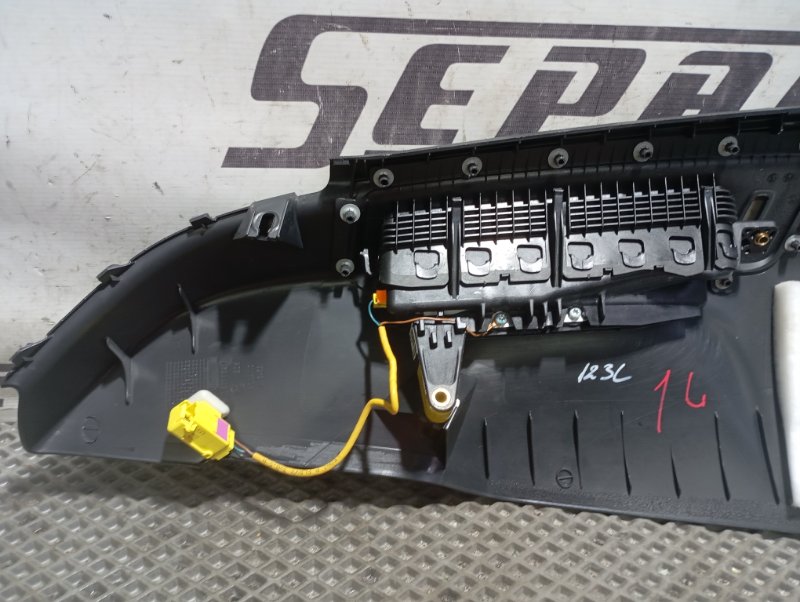 Подушка безопасности Volkswagen Tiguan 2014 5N