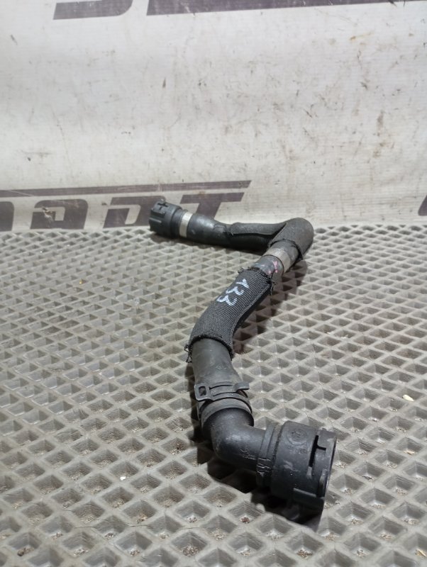 Патрубок системы охлаждения Audi A4 2008 B8