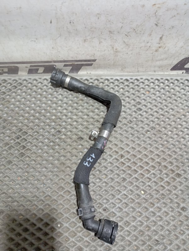 Патрубок системы охлаждения Audi A4 2008 B8