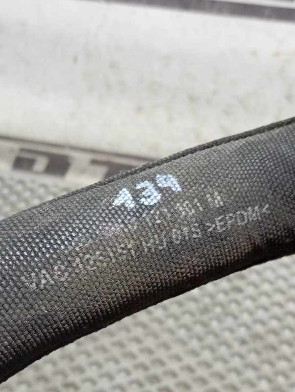 Патрубок системы охлаждения Audi A4 2011 B8