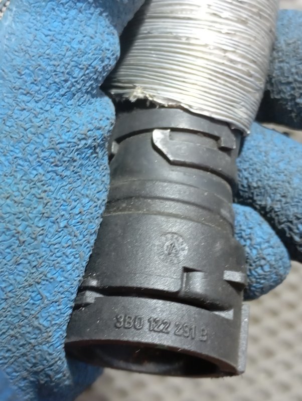 Патрубок системы охлаждения Volkswagen Tiguan 2014 5N