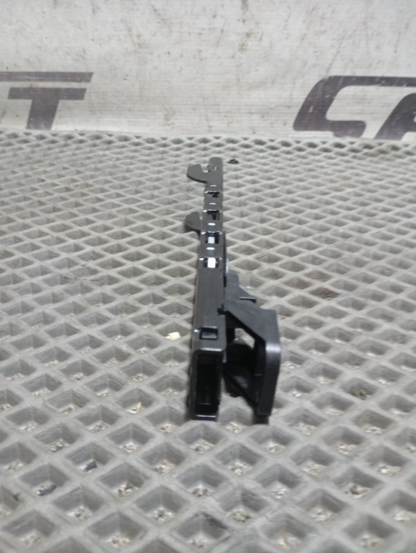 Механизм регулировки ремня безопасности Skoda Karoq 2024