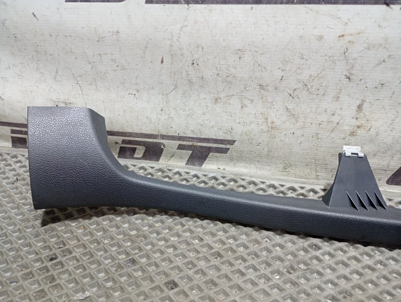 Обшивка стойки Volkswagen Golf 2011 Mk6