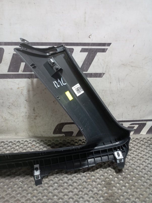 Обшивка стойки Skoda Karoq 2024