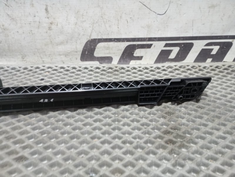 Крепеж в багажное отделение Skoda Karoq 2024