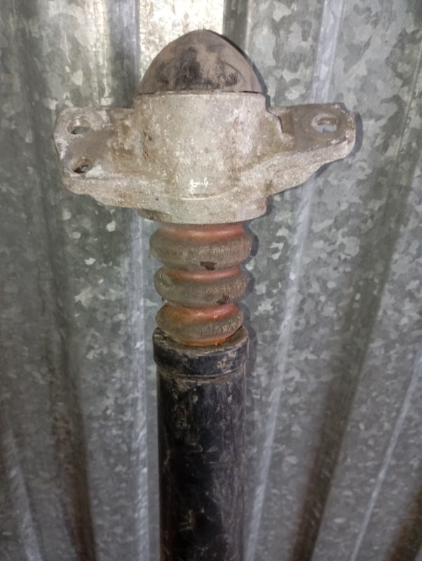 Амортизаторы Skoda YETI 2015