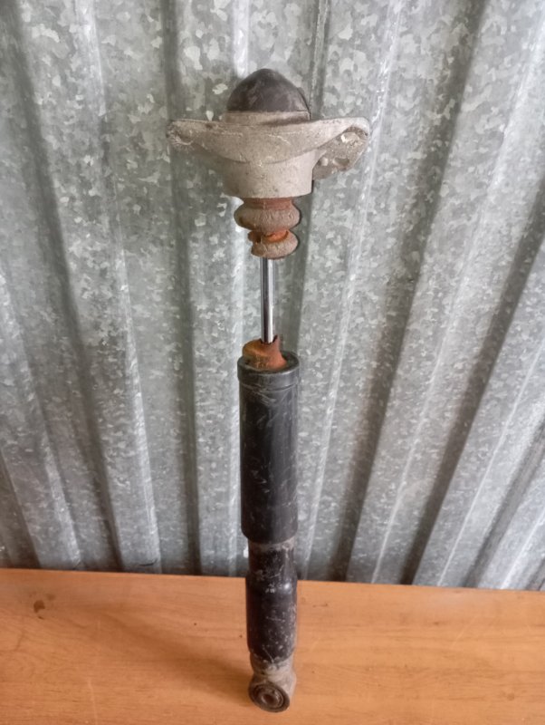 Амортизаторы Skoda YETI 2015