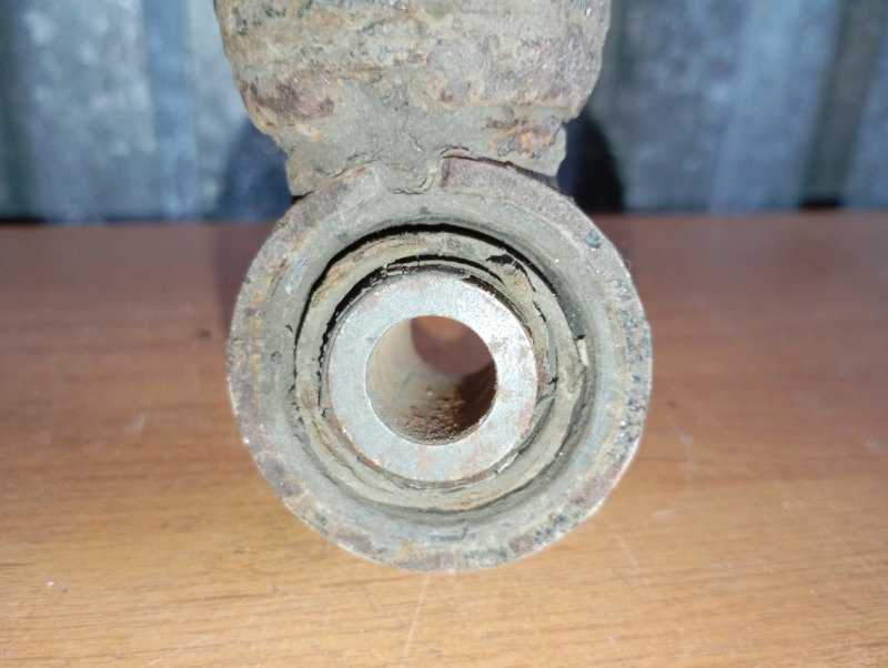 Амортизаторы Skoda YETI 2015