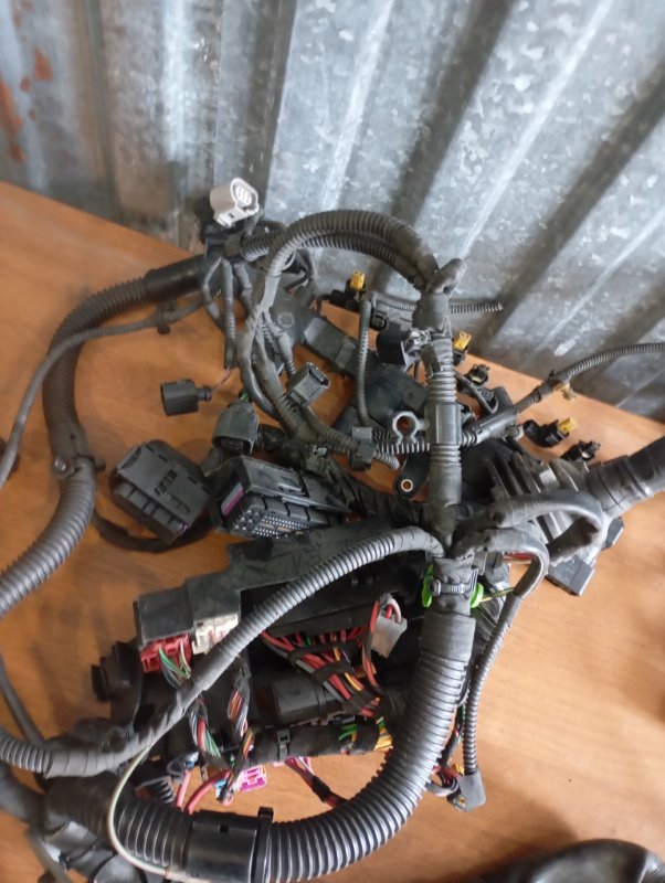 Проводка двигателя (коса) Audi A4 2011 B8