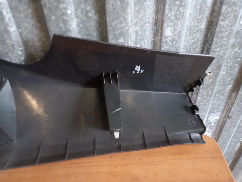 Обшивка стойки Skoda Karoq 2024