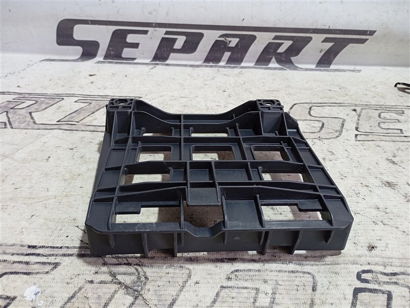 Кронштейн блока управления двигателем Audi A3 2009 8P