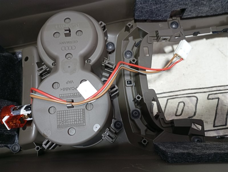 Подлокотник Audi Q5 2013 8R