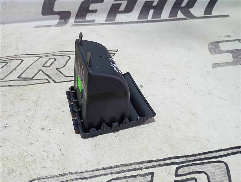 Ящик консоли Audi A3 2009 8P