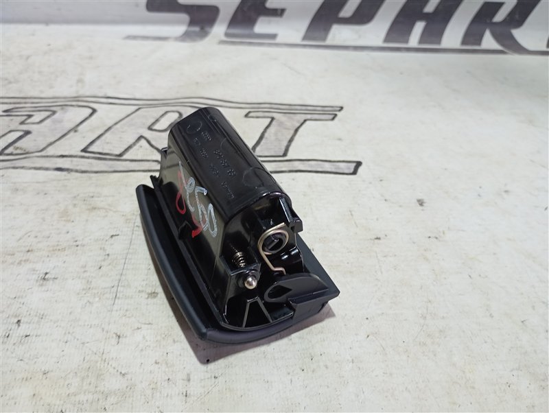 Пепельница Audi A3 2009 8P