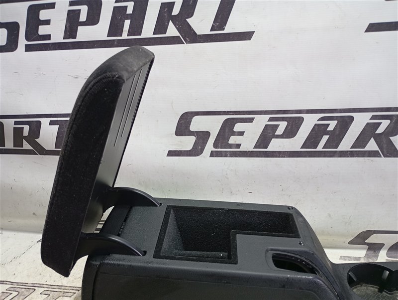 Подлокотник Volkswagen Passat 2002 B5