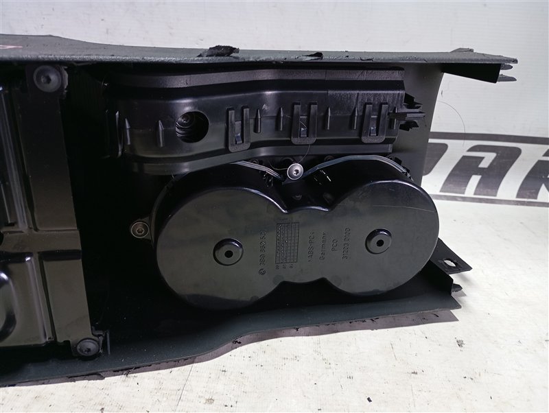 Подлокотник Volkswagen Passat 2002 B5