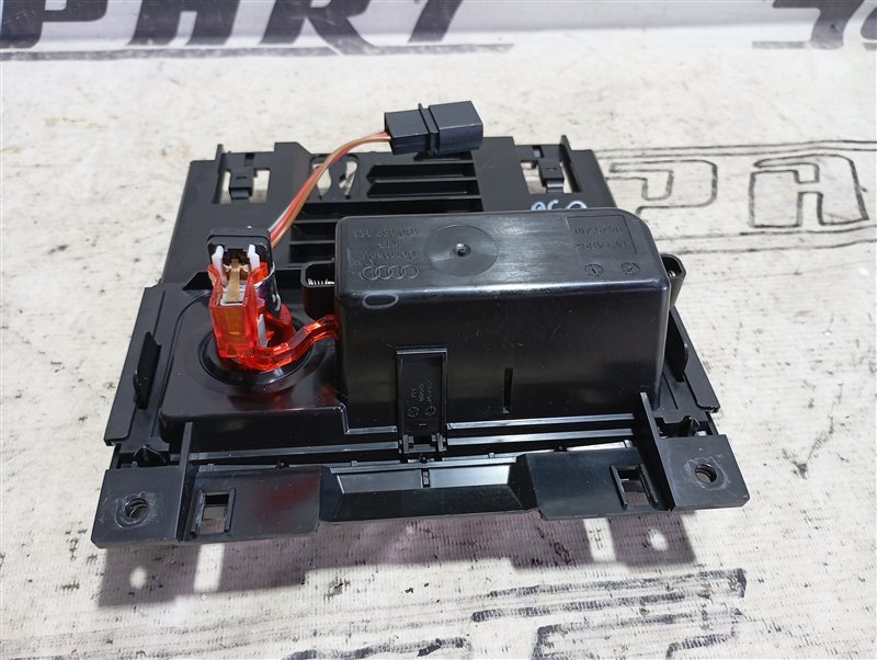 Пепельница Audi A6 2011 C7