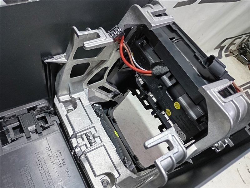 Подлокотник Audi A6 2011 C7