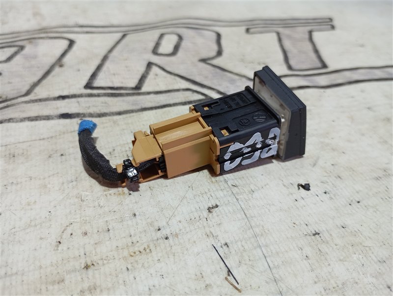 Кнопка Auto Hold Volkswagen Passat 2006 B6