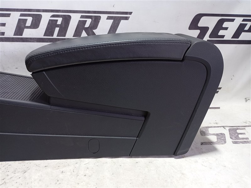 Подлокотник Volkswagen Passat 2006 B6
