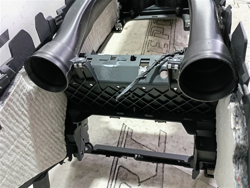 Подлокотник Volkswagen Passat 2006 B6