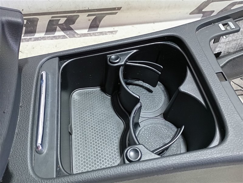 Подлокотник Volkswagen Passat 2008 B6